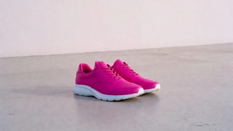 pink shoes